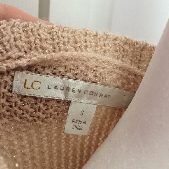 Lauren Conrad Ooh La La sweater.Semi fitted  style - Picture 4 of 5